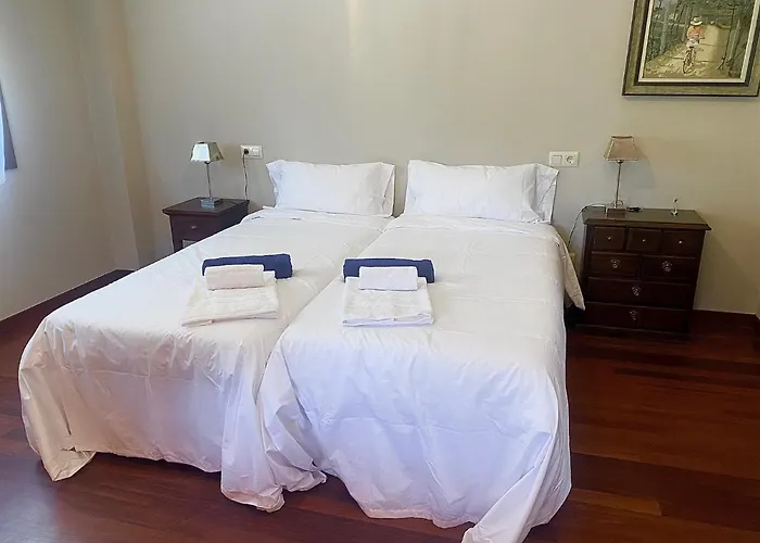 Casa Con Encanto En Con Piscina *
